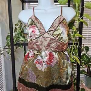 Elegant Floral Satin Chemise